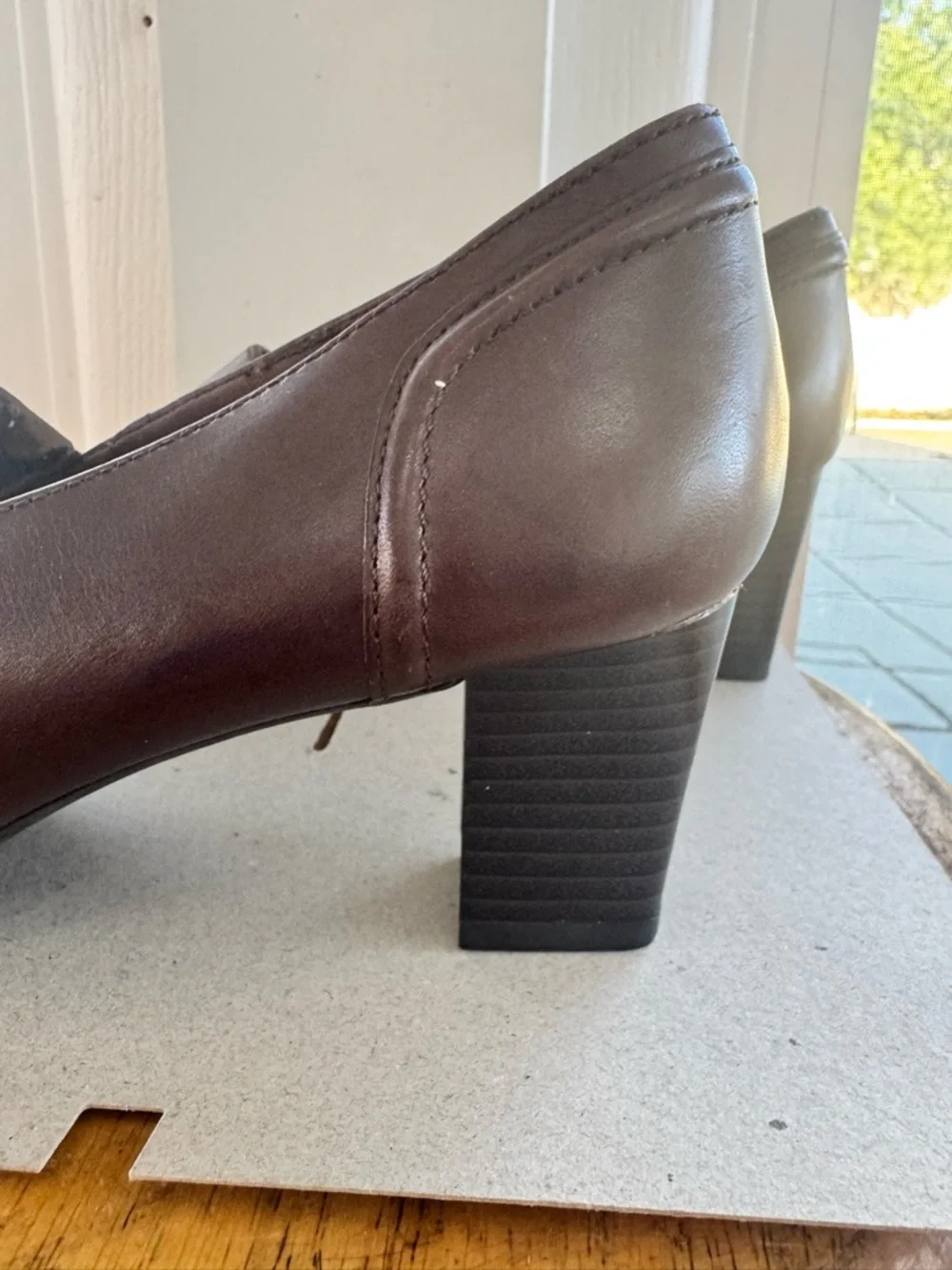 Thom McAn Thea Brown Leather Loafers 8 Wide Block Heel Y2K Square Toe NWT - Picture 11 of 14